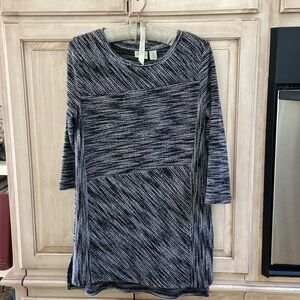 Zenergy by Chico’s sz 0 black white tunic top
